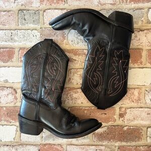 Old West Women's Size 6 Red Black Snip Toe Western Cowboy Boots Embroidered